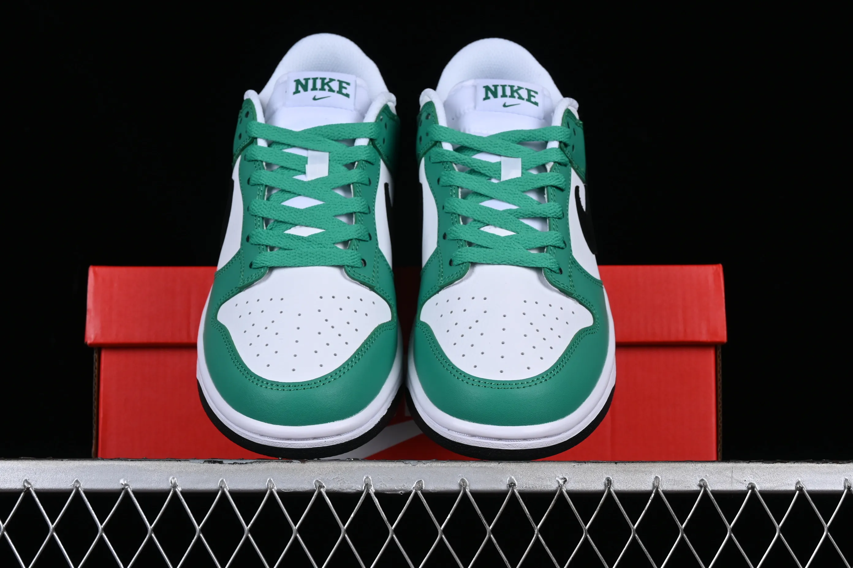 All categories Nk SB Dunk series Nk SB Dunk Low low-top sneakers Nk SB Dunk Low "Lottery Green" Heineken SB low-top casual sneakers FN3612-300